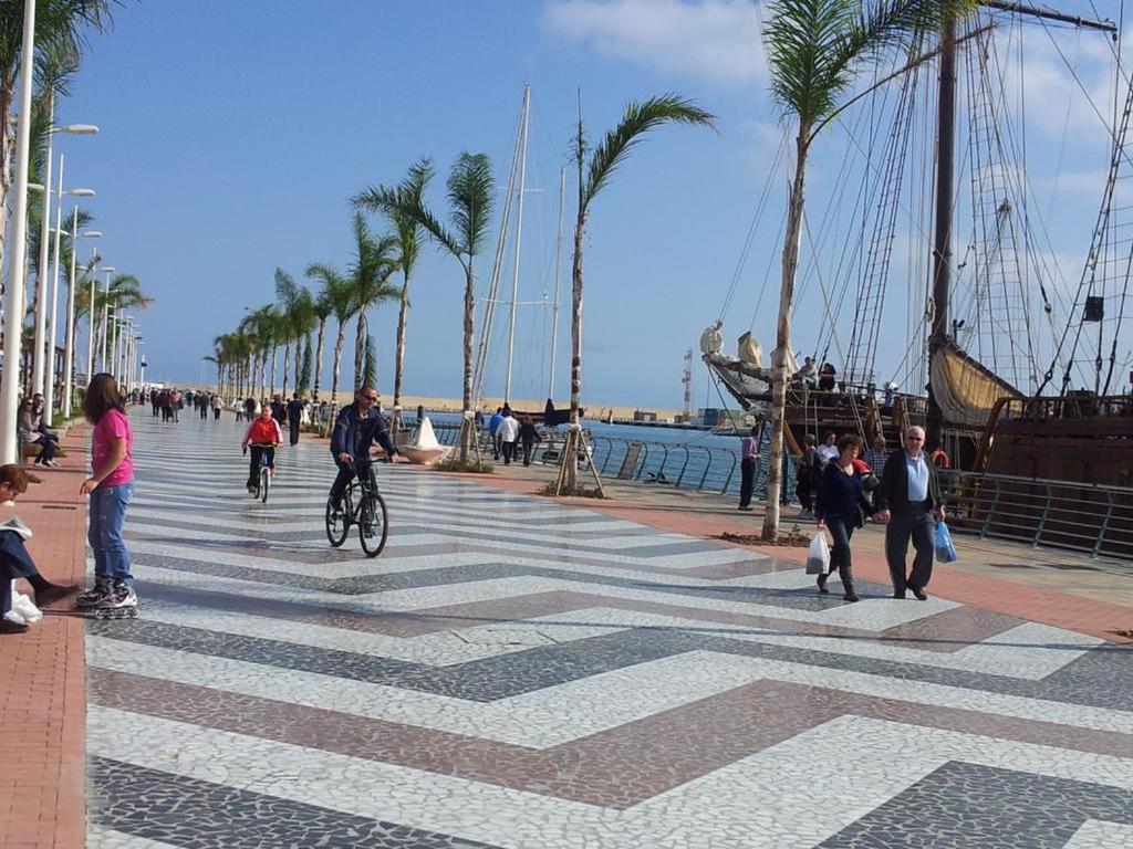 Con Vistas Al Mediterraneo Playa de Gandia المظهر الخارجي الصورة